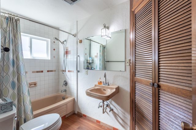 2521 Radio Lane, Redding, CA 96001