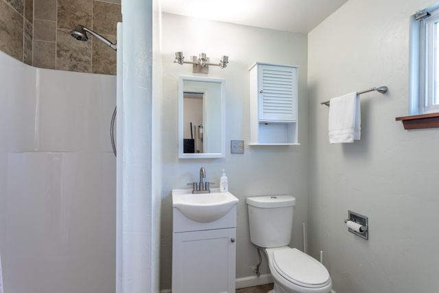 2521 Radio Lane, Redding, CA 96001