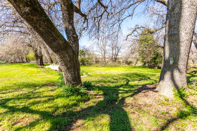 2521 Radio Lane, Redding, CA 96001