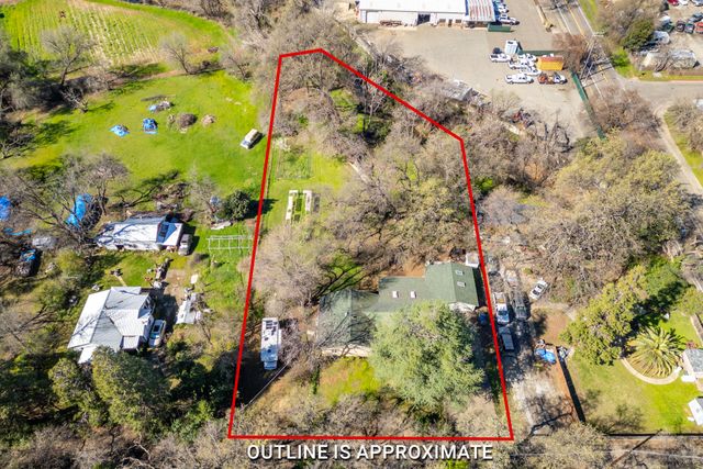 2521 Radio Lane, Redding, CA 96001