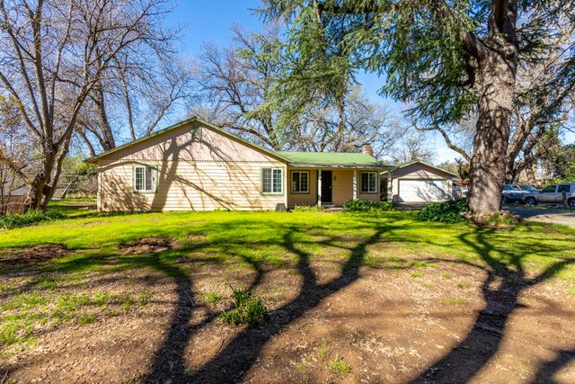 2521 Radio Lane, Redding, CA 96001