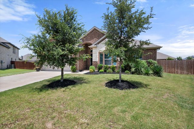 5600 Log Cabin Court, Midlothian, TX 76065