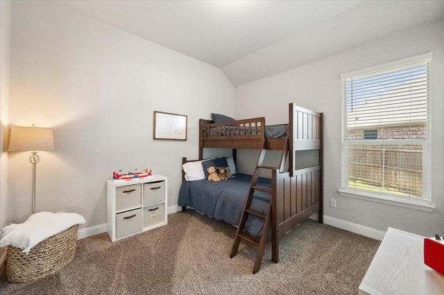 5600 Log Cabin Court, Midlothian, TX 76065