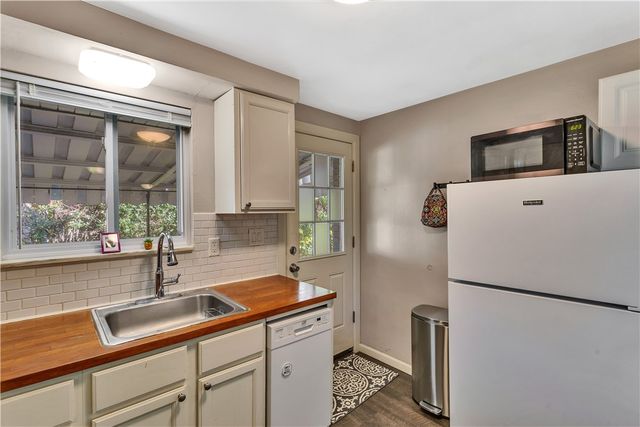 3779 Northern Pike, Monroeville, PA 15146