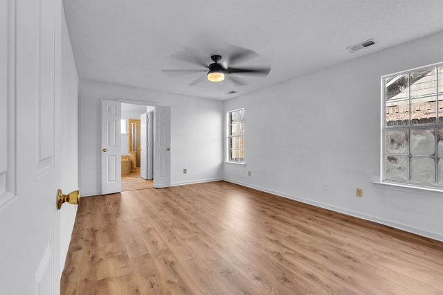 7875 FALLSTONE RD, Memphis, TN 38125