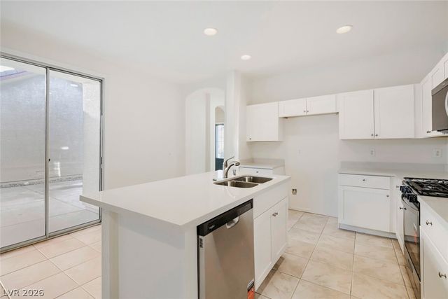 9875 Travis Lake Court, Las Vegas, NV 89148