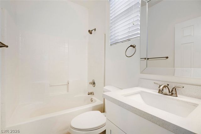 9875 Travis Lake Court, Las Vegas, NV 89148