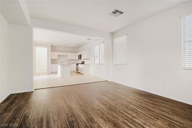 9875 Travis Lake Court, Las Vegas, NV 89148