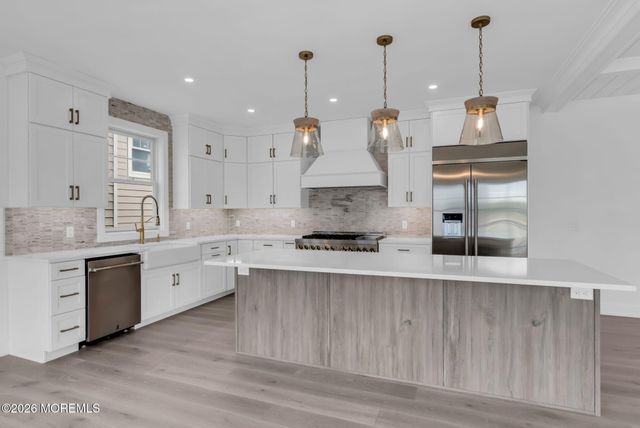 200 Central Avenue, Point Pleasant Beach, NJ 08742