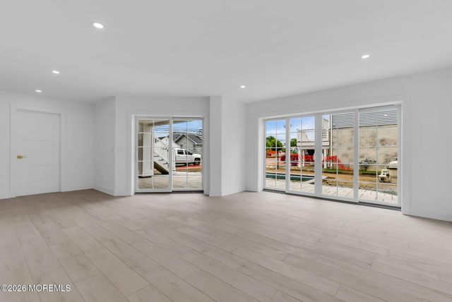 200 Central Avenue, Point Pleasant Beach, NJ 08742