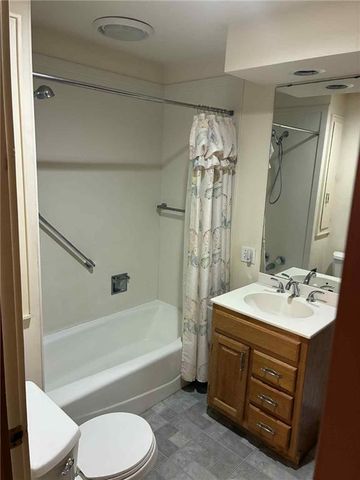 3415 N 2nd Street, St Joseph, MO 64505