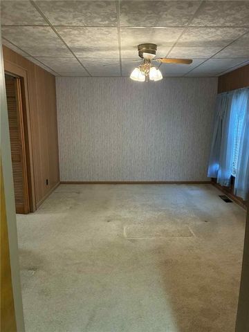 3415 N 2nd Street, St Joseph, MO 64505