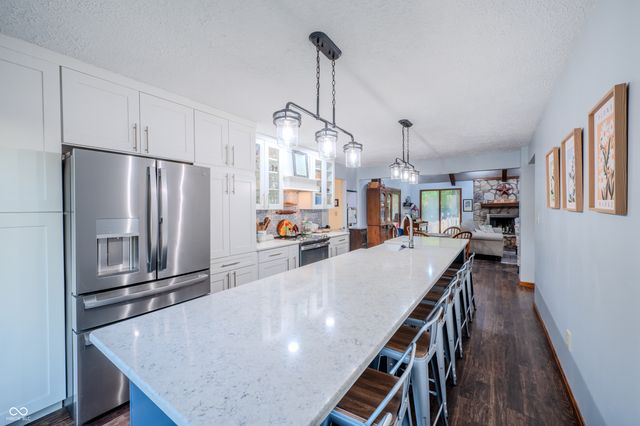 9803 Willa Bonn Court, Noblesville, IN 46062