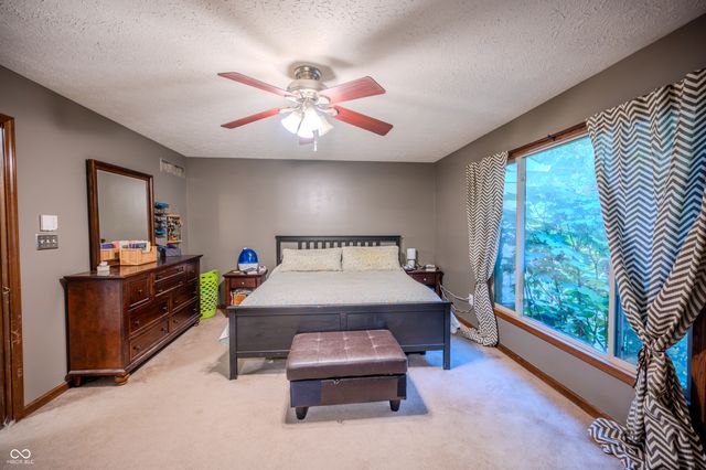 9803 Willa Bonn Court, Noblesville, IN 46062