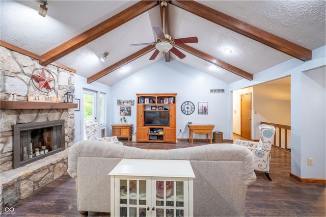 9803 Willa Bonn Court, Noblesville, IN 46062