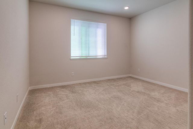 5025 Whirlabout St, Roseville, CA 95747