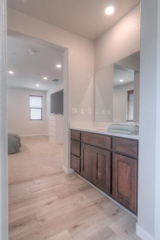 5025 Whirlabout St, Roseville, CA 95747