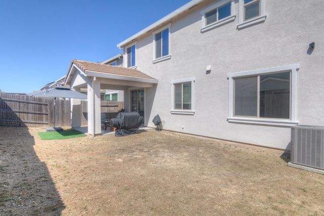 5025 Whirlabout St, Roseville, CA 95747
