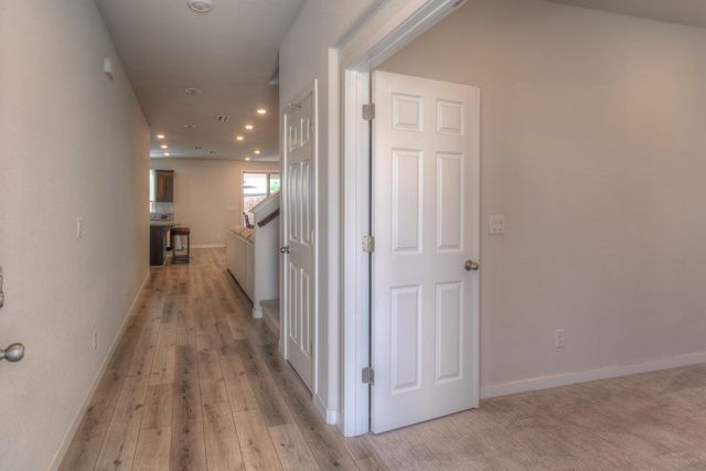 5025 Whirlabout St, Roseville, CA 95747
