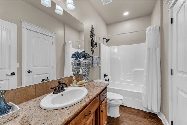 6565 Freedom Place, Springdale, AR 72762