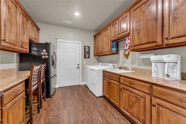 6565 Freedom Place, Springdale, AR 72762