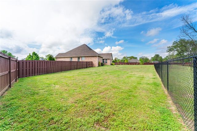 6565 Freedom Place, Springdale, AR 72762