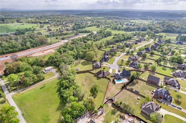 6565 Freedom Place, Springdale, AR 72762