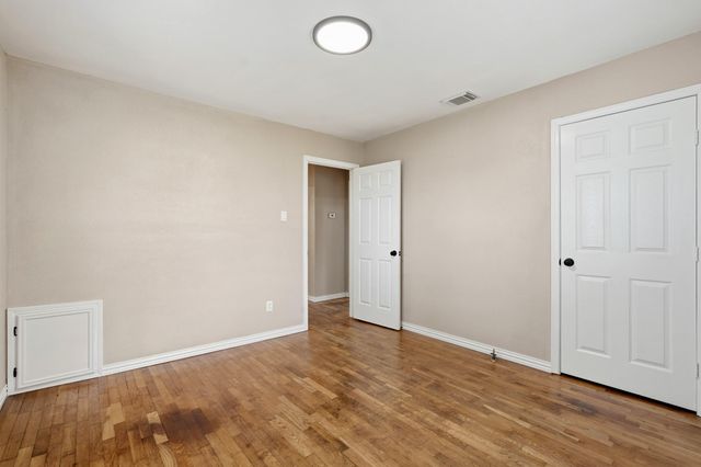 8427 Brinkmeyer Road, Needville, TX 77461