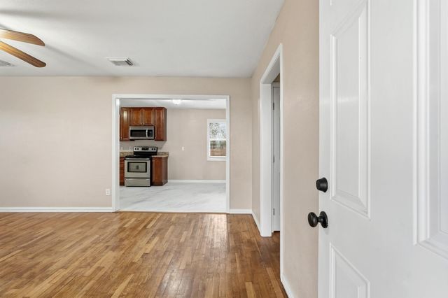 8427 Brinkmeyer Road, Needville, TX 77461