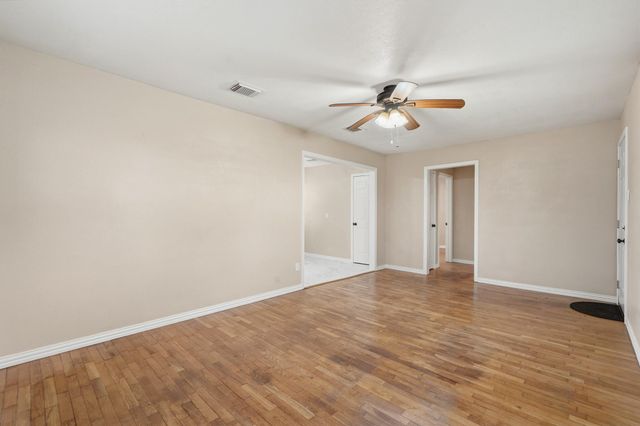 8427 Brinkmeyer Road, Needville, TX 77461