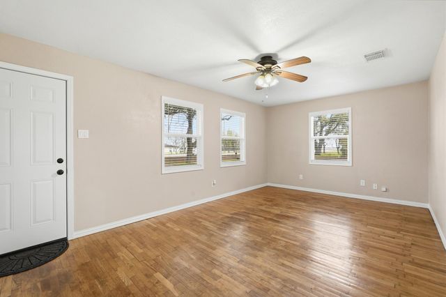 8427 Brinkmeyer Road, Needville, TX 77461