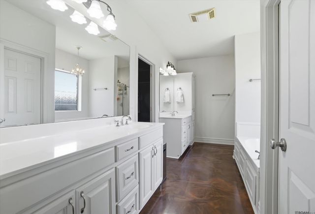 2060 Cypress Cove Ave, Zachary, LA 70791