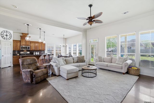 2060 Cypress Cove Ave, Zachary, LA 70791