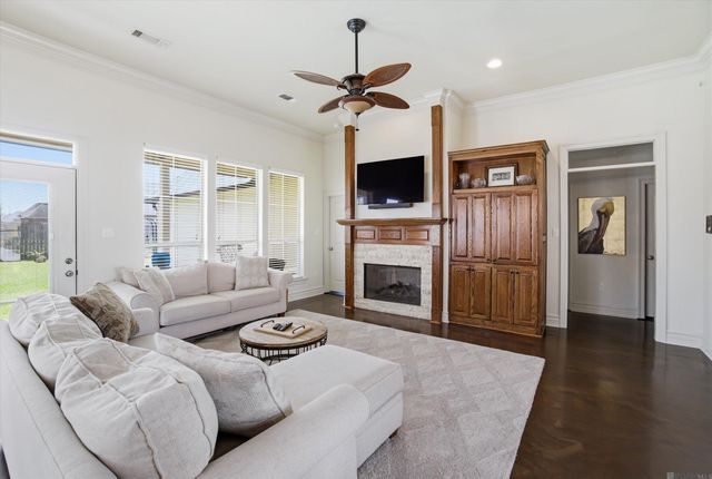 2060 Cypress Cove Ave, Zachary, LA 70791