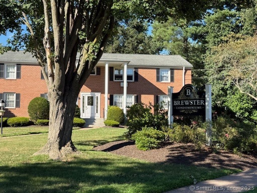 47 Brewster Road C, Glastonbury, CT 06033