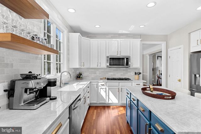 18229 GLEN ABBEY CT, Leesburg, VA 20176