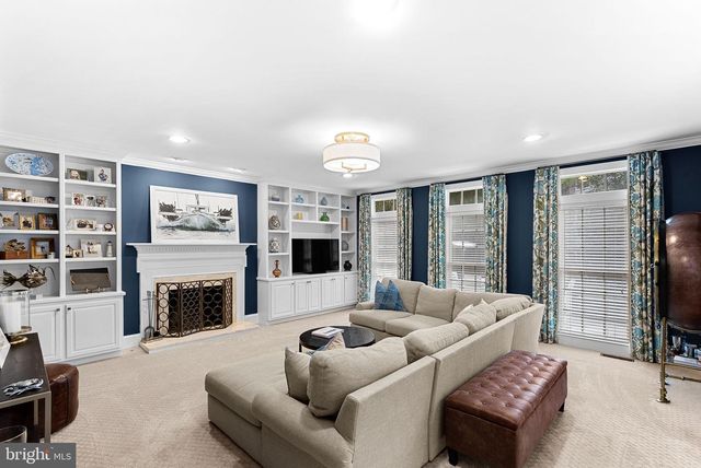 18229 GLEN ABBEY CT, Leesburg, VA 20176
