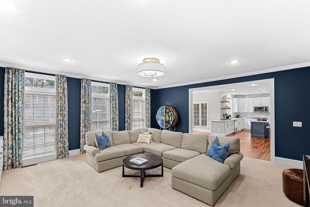 18229 GLEN ABBEY CT, Leesburg, VA 20176