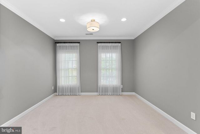 18229 GLEN ABBEY CT, Leesburg, VA 20176
