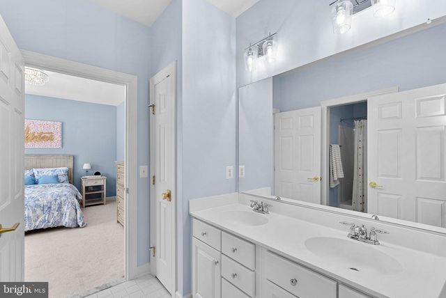 18229 GLEN ABBEY CT, Leesburg, VA 20176