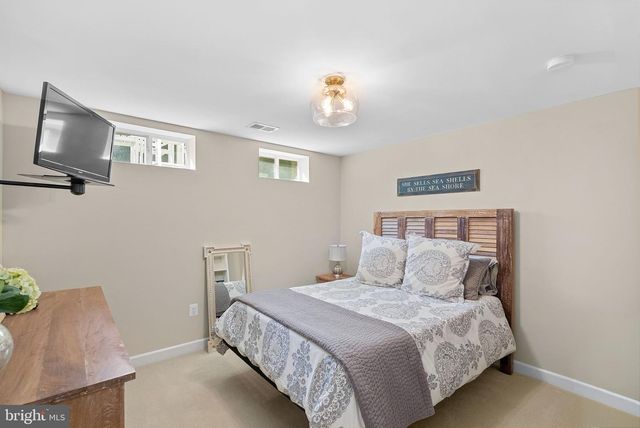 18229 GLEN ABBEY CT, Leesburg, VA 20176