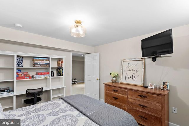 18229 GLEN ABBEY CT, Leesburg, VA 20176