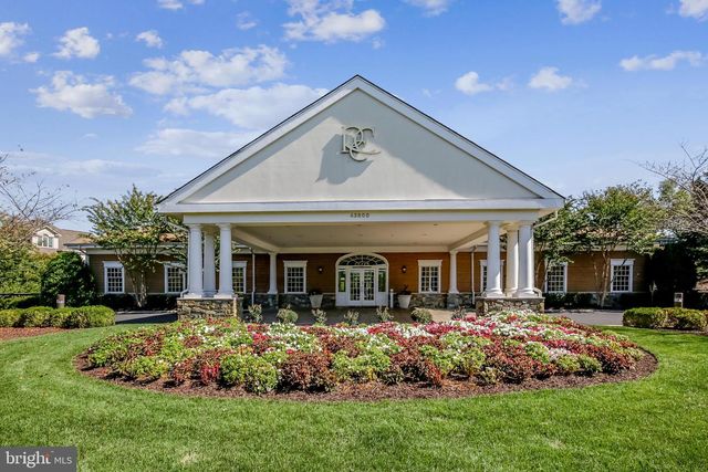 18229 GLEN ABBEY CT, Leesburg, VA 20176