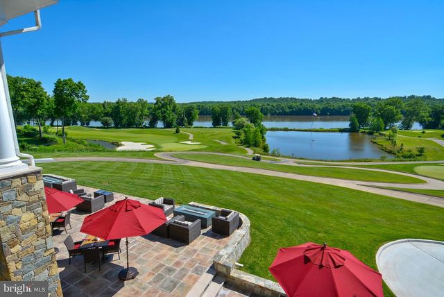 18229 GLEN ABBEY CT, Leesburg, VA 20176