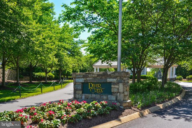 18229 GLEN ABBEY CT, Leesburg, VA 20176