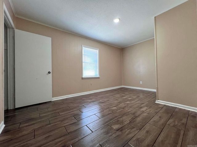 800 S Oak Street, Jacksonville, AR 72076