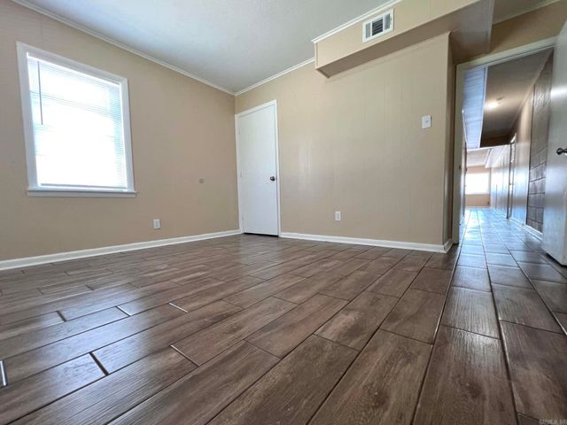 800 S Oak Street, Jacksonville, AR 72076