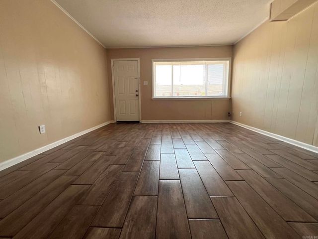 800 S Oak Street, Jacksonville, AR 72076