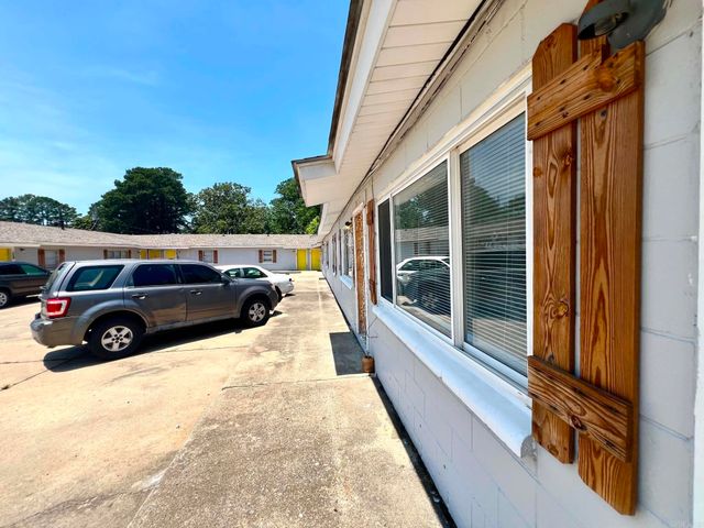 800 S Oak Street, Jacksonville, AR 72076