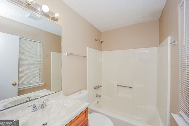 6269 Valdez Drive, Rex, GA 30273